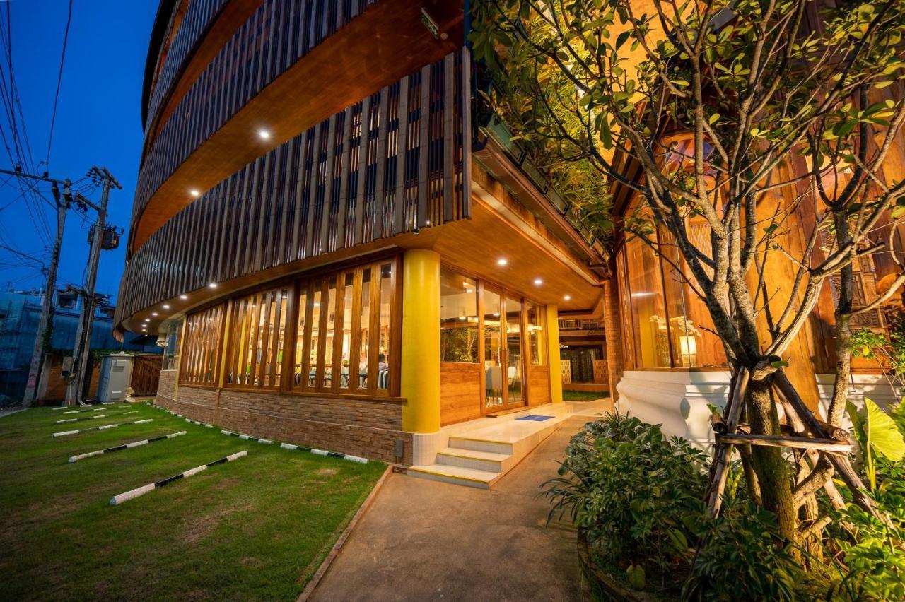 At Gate Thaphae Hotel Chiang Mai Luaran gambar
